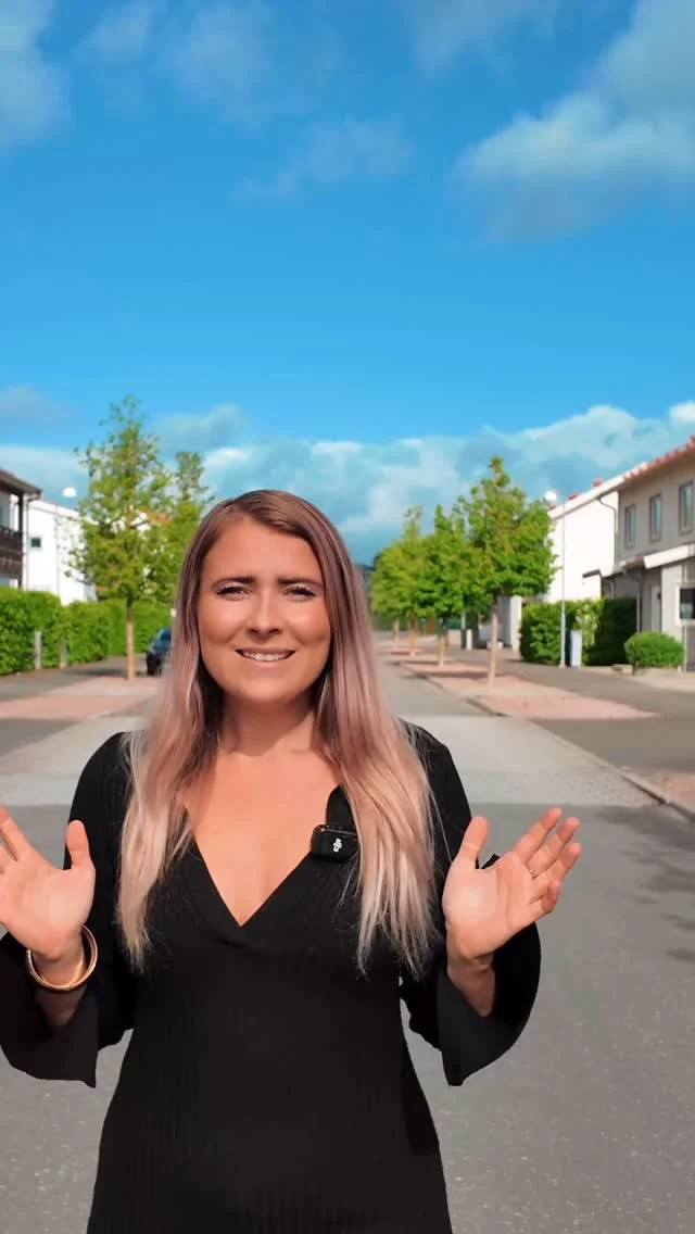 TRÄDGÅRDSSTADEN 🤍
Ett riktigt favoritområde bland våra spekulanter 😍#ETAGE #ETAGEMäklarbyrå #Fastighetsmäklare #Mäklare #Skövde #Tibro🎥 @varadidesign