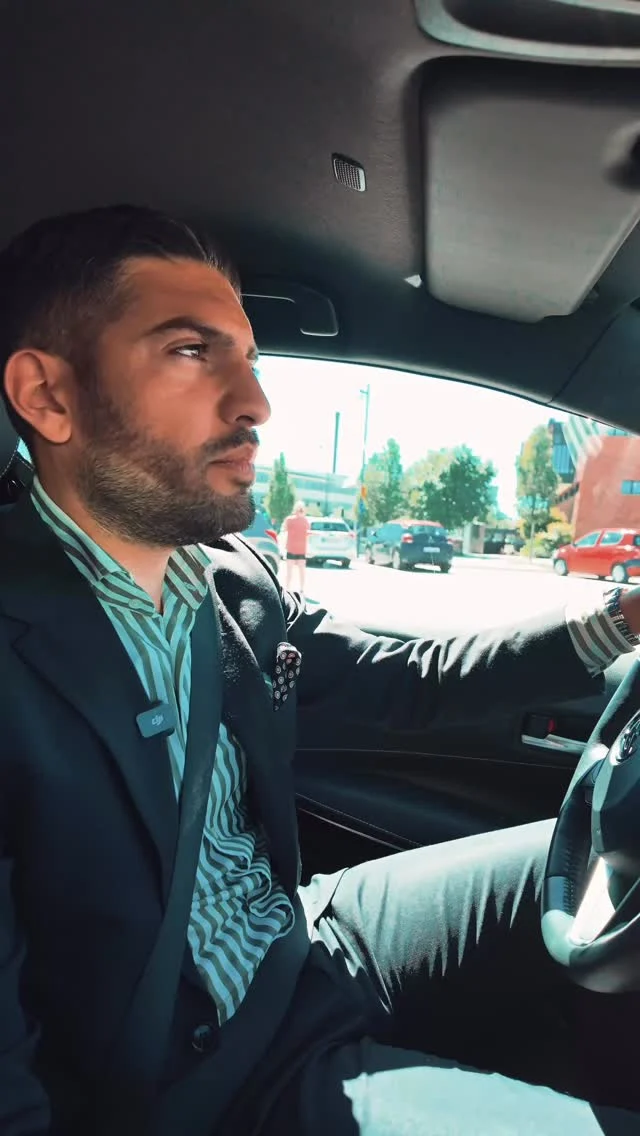 Mäklarens bil - det rullande kontoret 😅 tur att Victor har koll på sin bil…#ETAGE #ETAGEMäklarbyrå #Fastighetsmäklare #Mäklare #Skövde #Tibro🎥 @varadidesign